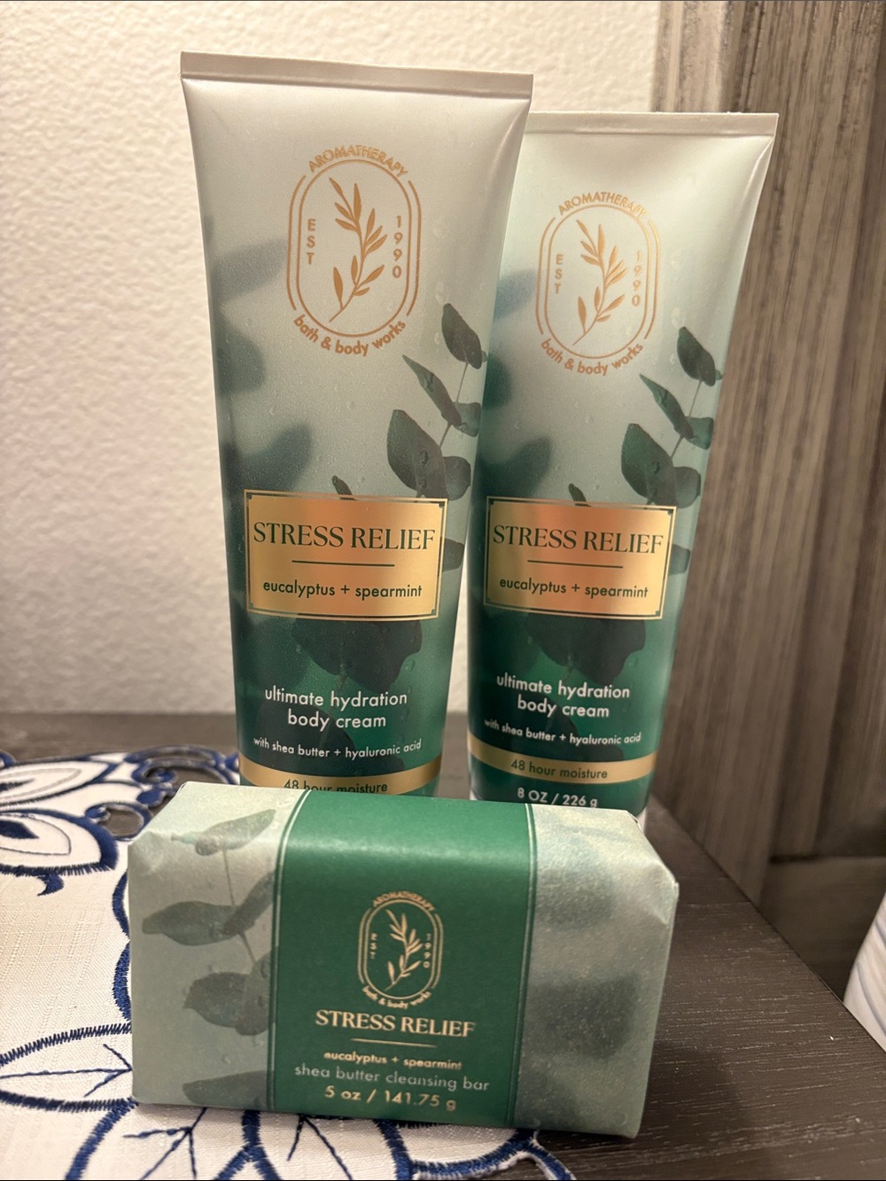 Bundle Bath and Body Works Stress Relief Cream and Cleansing Bar $45 MSRP